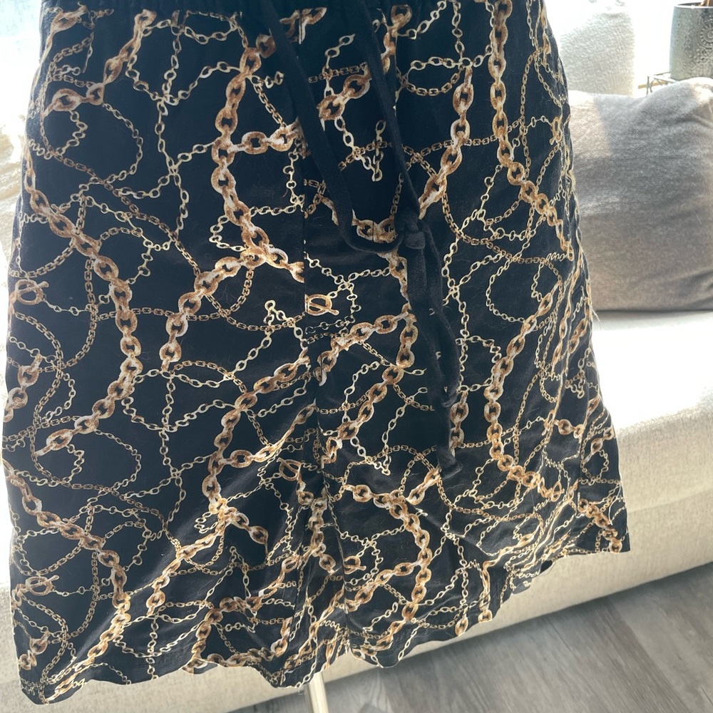 Forever 21 Black and Yellow Bubble Cocktail Shorts